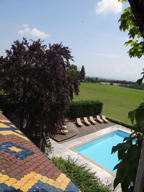 Auberge Des Chasseurs Echenevex Bagian luar foto